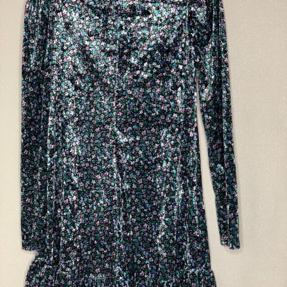 Wild Fable- Velvet Long Sleeve, Floral Dress - Picture 7 of 9